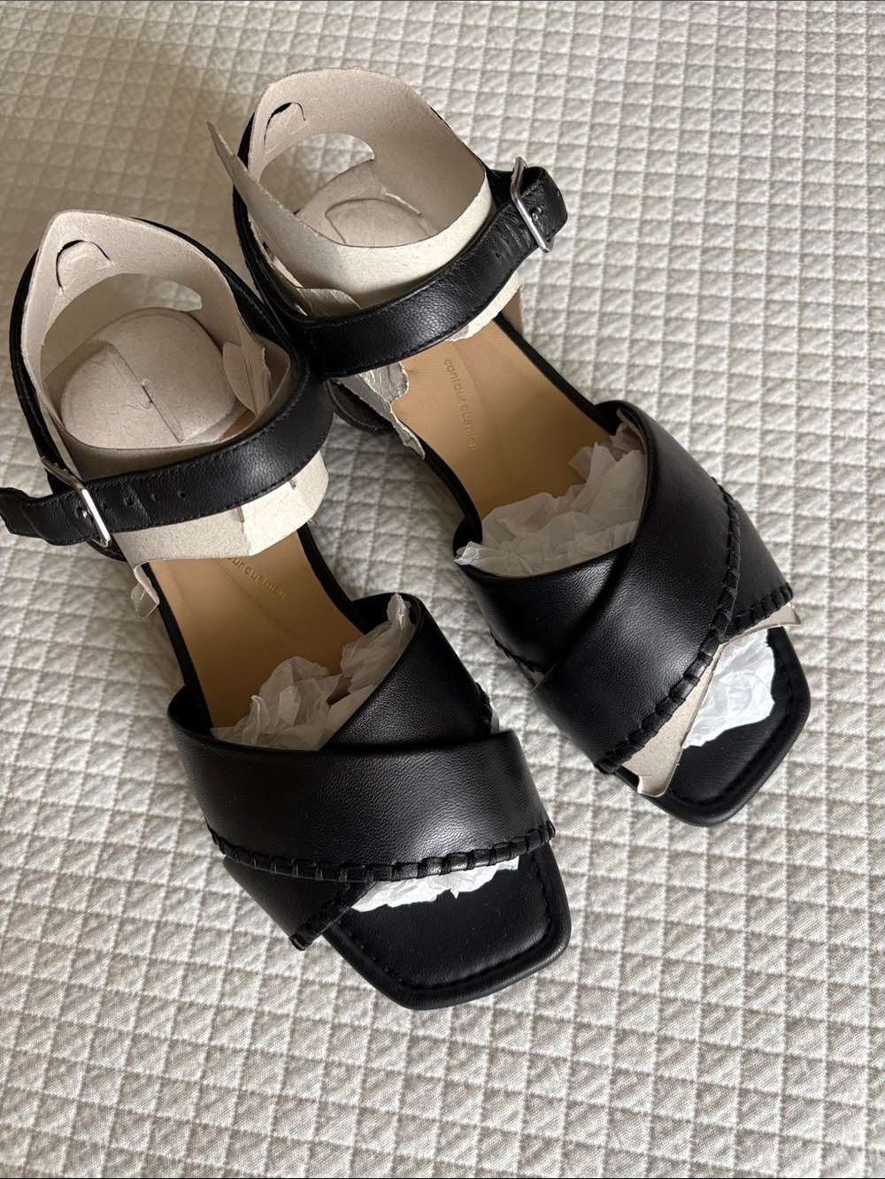 Clark’s WIDE Serina Cross Black Leather Sandal Size 8W